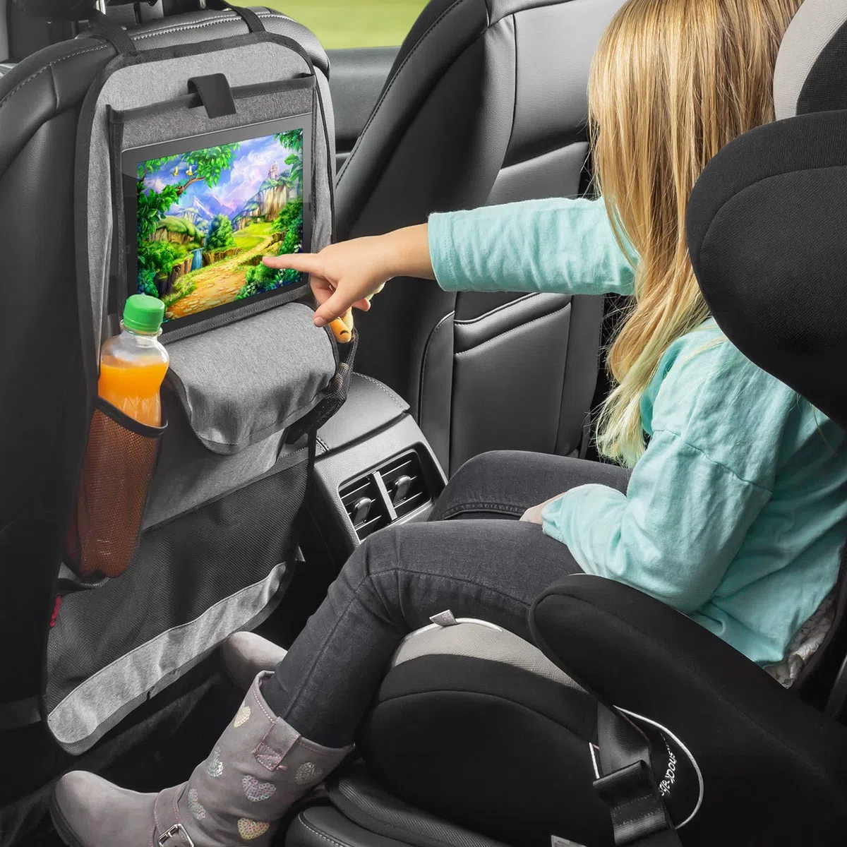 reer TravelKid Entertain organizer na tylne siedzenie samochodowe, z kieszenią na tablet, odporny na zabrudzenia, wiele kieszeni, do wszystkich foteli samochodowych, również foteli sportowych, szary, 1 sztuka (1 opakowanie)
