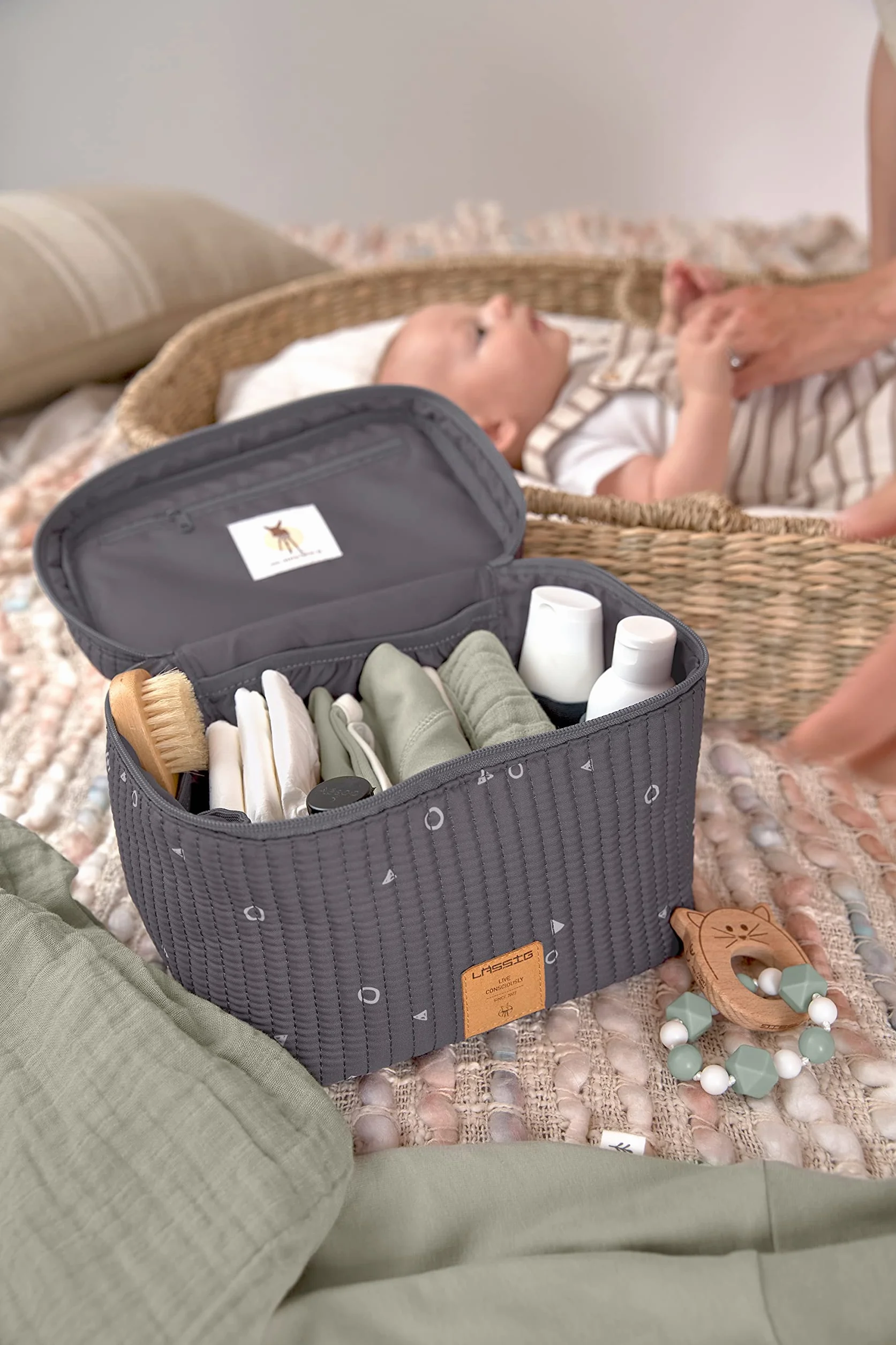 LÄSSIG Organizer do przewijania dla niemowląt Casual Nursery Caddy To Go Universe Anthracite