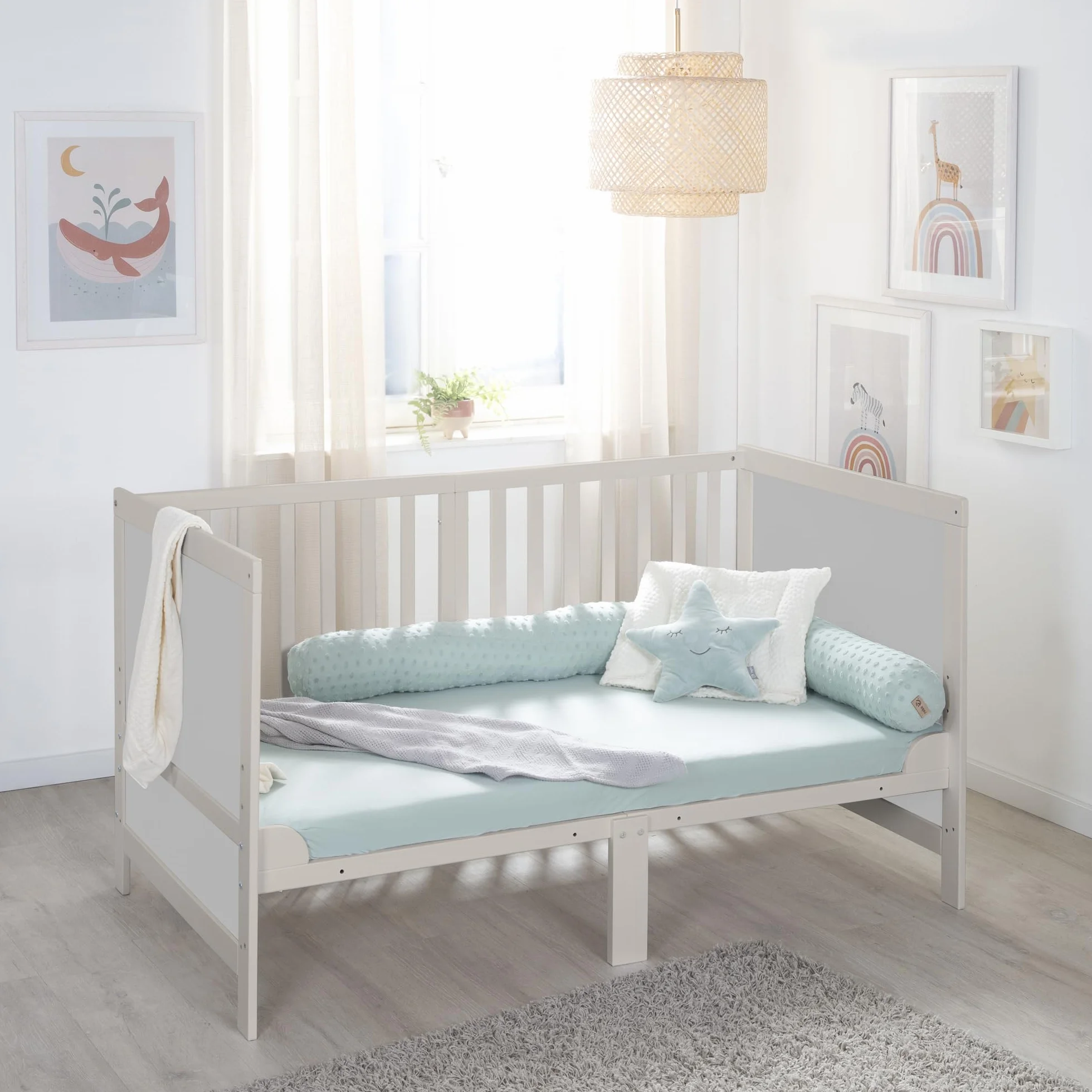 roba Łóżeczko EASY SLEEP 70 x 140 cm z wliczonymi narożnikami do przebudowy - Rośnie razem z dzieckiem, 3-stopniowa regulacja wysokości - 3 wyjmowane szczebelki - Drewno Naturalne/Szare