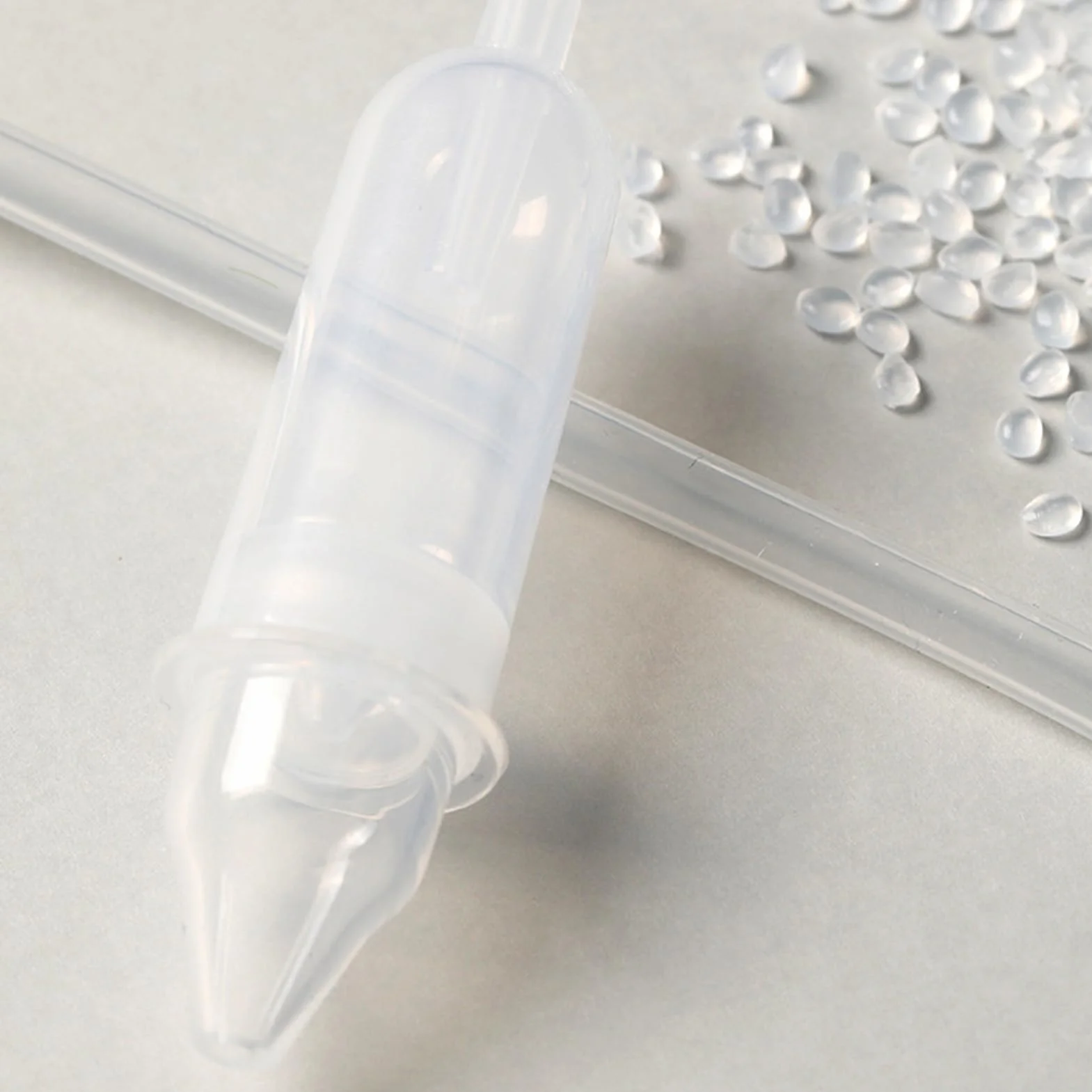 Portable Baby Nasal Aspirator, Hand Powered Nose Sucker, Strong Suction Pump for Congestion Relief, Comfortable Mucus Remover for Babies, Kids, and Adults