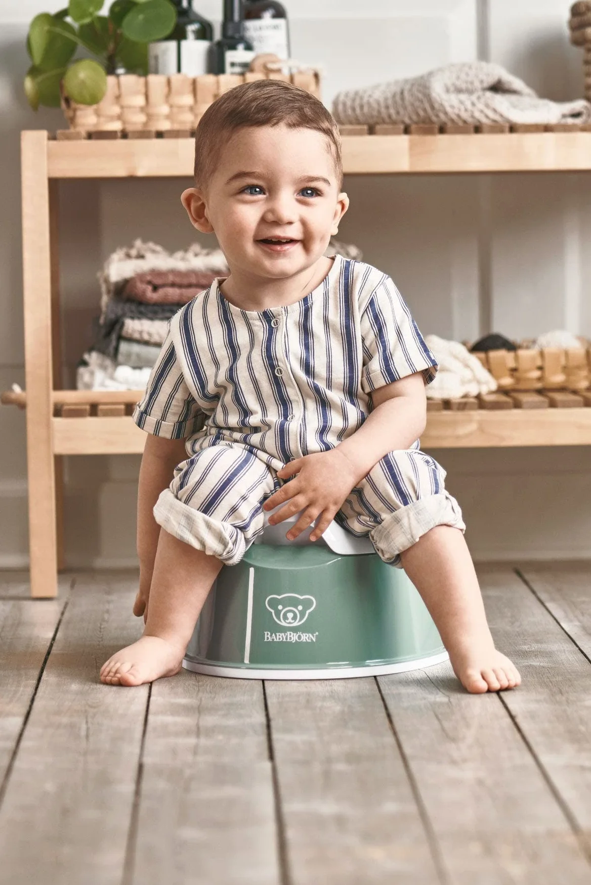 BABYBJÖRN Nocnik Smart, Głęboka zieleń/Biały